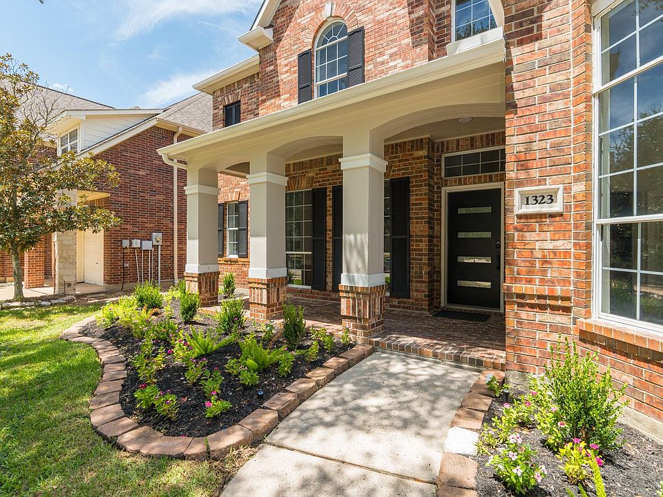 1st image of 1323 Arden Forest Dr