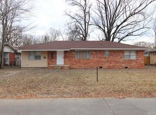 327 Angus St, Conway, AR 72032