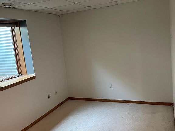 3rd image of 706 S Washington Ave
