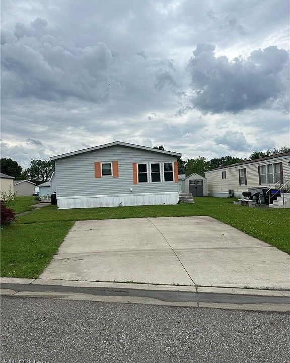 1st image of 1040 Sagramore Dr S