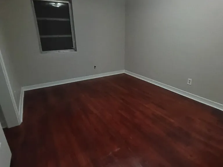 7109 Waikiki Rd — Photo 6