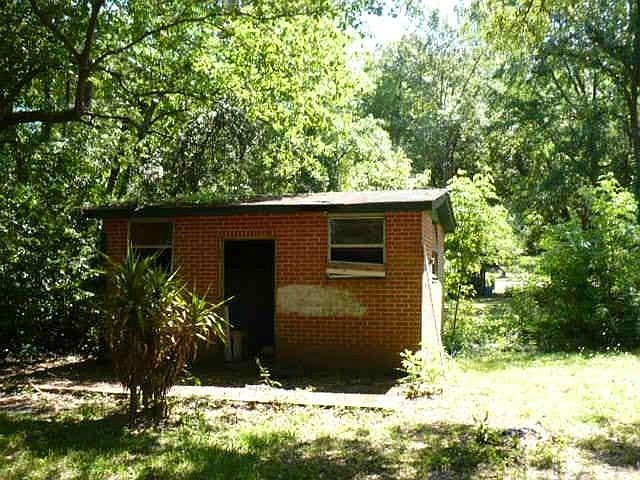 2nd image of 667 Pinehill Dr