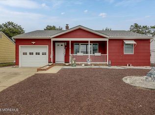 38 Fairfield Rd, Toms River, NJ 08757