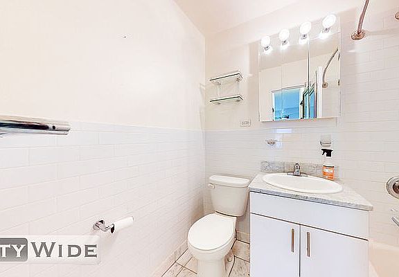 4th image of 400 E 89th St #13V
