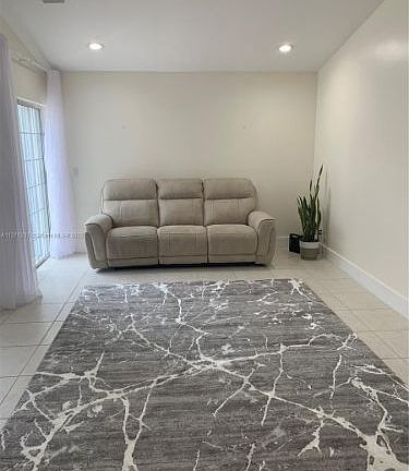4th image of 4910 SW 33rd Ter