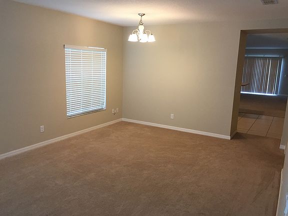 3rd image of 10134 Lenox St