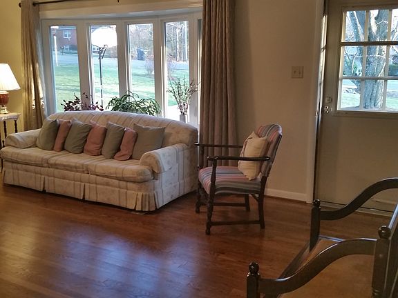 4th image of 11518 Leehigh Dr