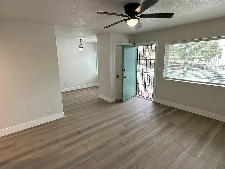 442 Smith Ave #1 — Photo 6