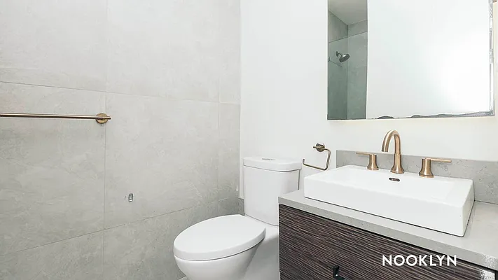 Rented by Nooklyn NYC LLC | media 43