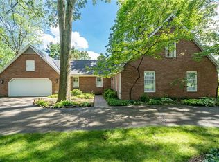 276 Cordelia St SW, North Canton, OH 44720