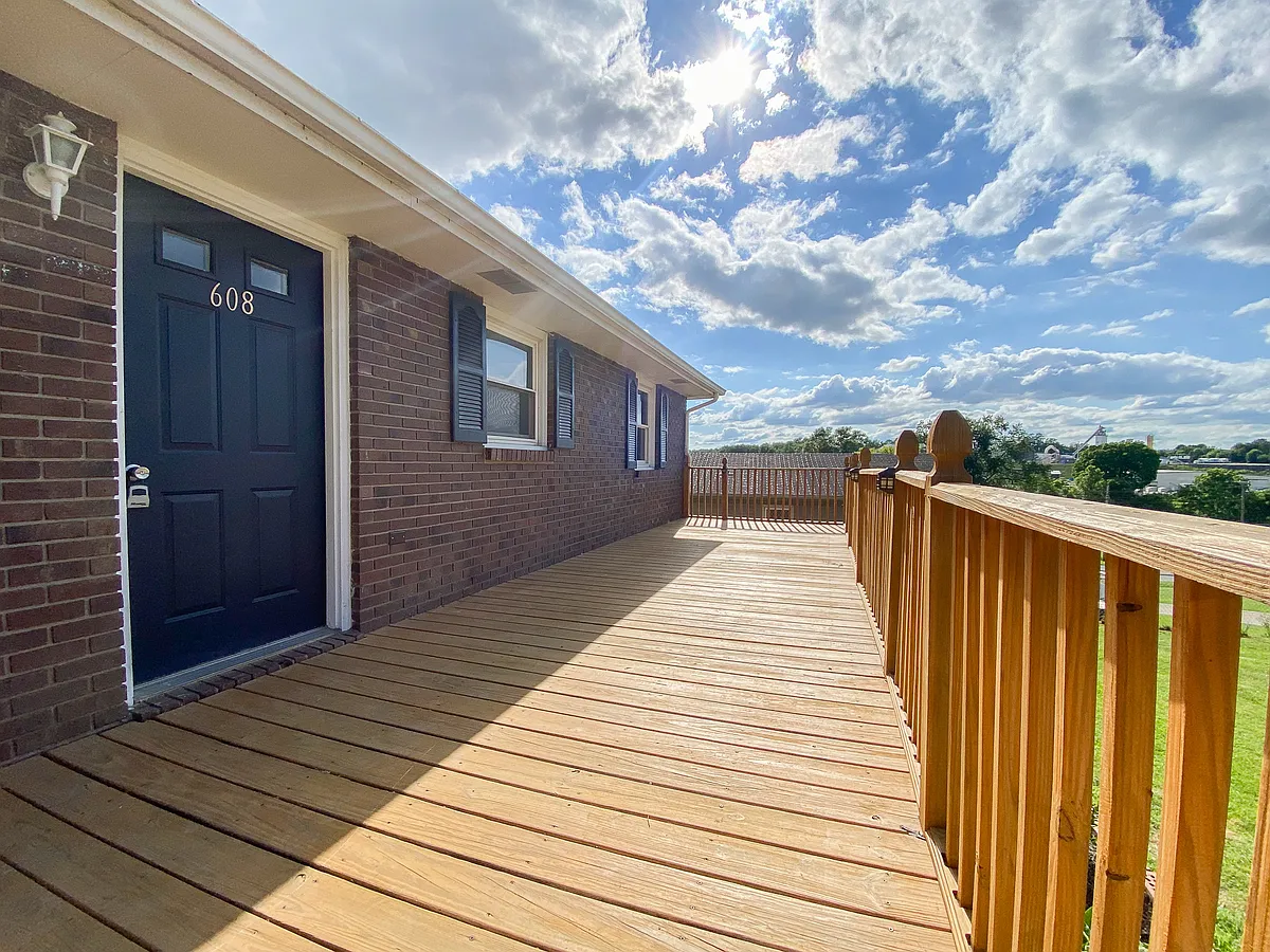Front porch - 608 Jacana Ct