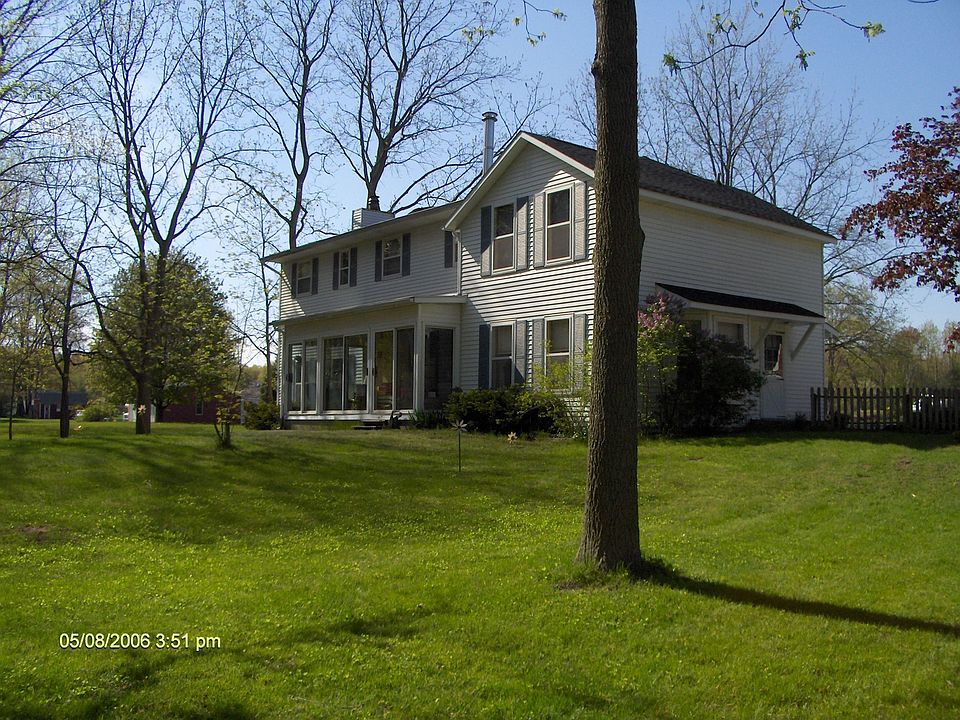 2nd image of 14967 Leonard St
