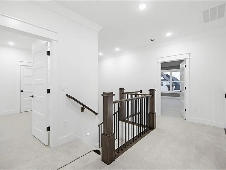 431 Hedge Dr — Photo 21