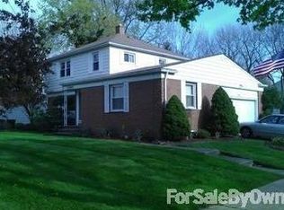 23404 Cedar Rd, Beachwood, OH 44122