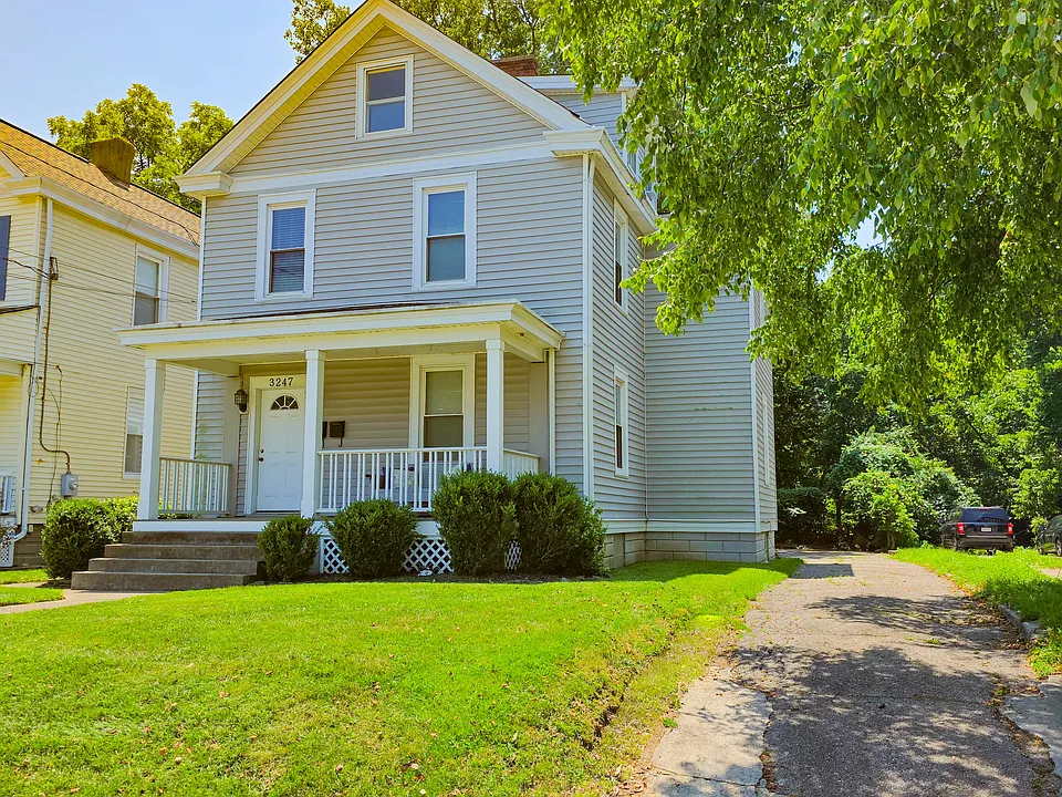 3247 Bach Ave