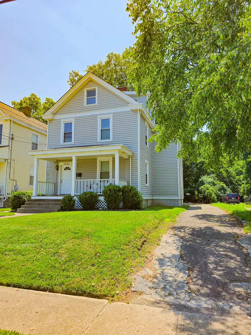 3247 Bach Ave photo 1