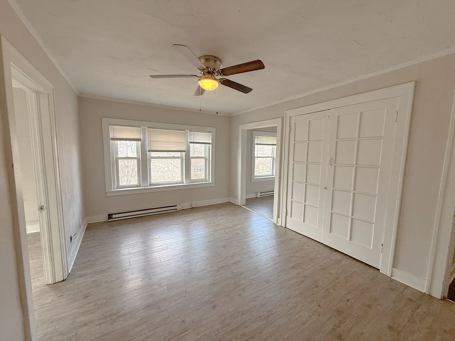 Gladstone Pointe Apartments — Photo 2