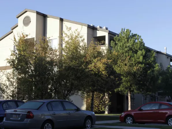 Summerwood Apartments