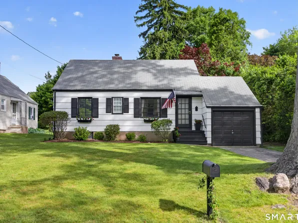 68 Old Elm Road, Fairfield, CT 06825