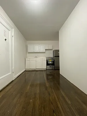 Rented by Bold New York | media 15