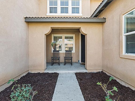 3rd image of 29267 Woodbridge Dr