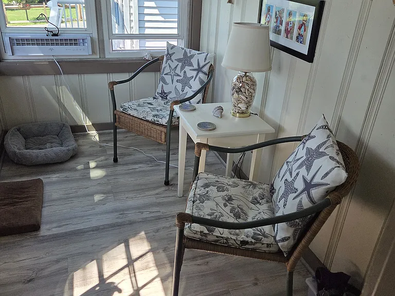14 McKay Ave — Photo 3