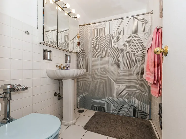 6157 N Sheridan Rd #19J — Photo 8