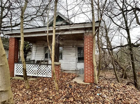 1075 Silverdale St, Pittsburgh, PA 15221