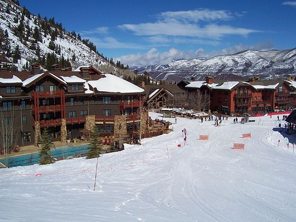 Aspen Highlands Village