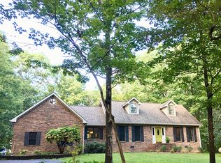 5132 Old Chestnut Ridge Rd, Signal Mountain, TN 37377