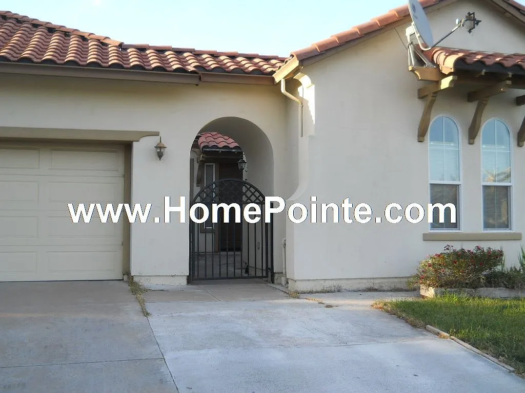 1491 43rd Ave photo 1