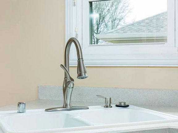 5th image of 7424 Crawfordshire Ln