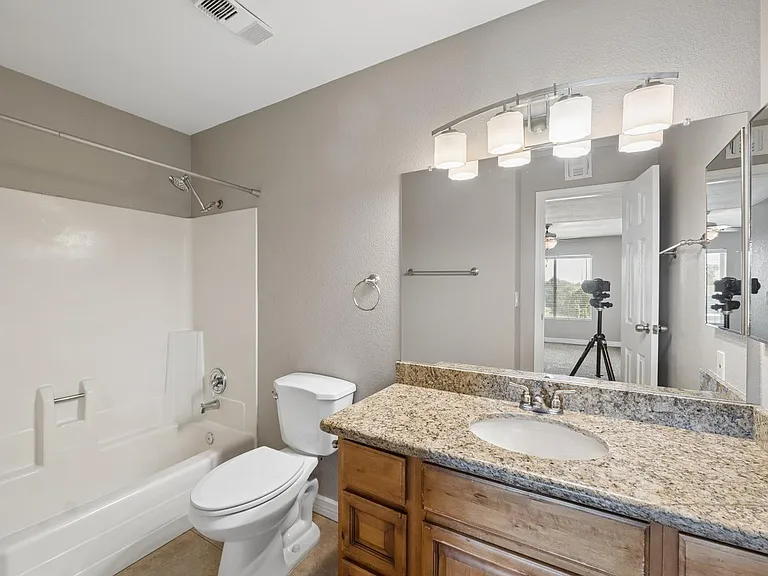 540 N May St #3122 — Photo 19