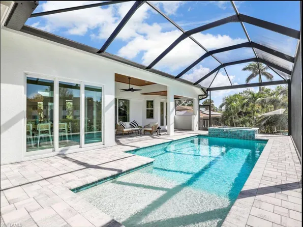 138 Greenbrier St, Marco Island, FL 34145