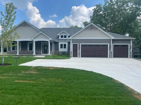 1374 Royal Troon COURT, Lake Geneva, WI 53147