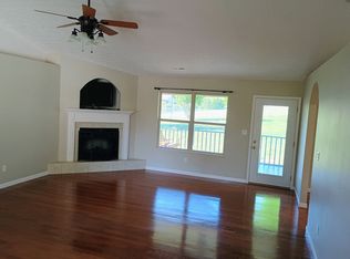310 Ayers Rd, Kodak, TN 37764