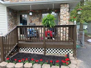 9115 Maple St, Algonac, MI 48001