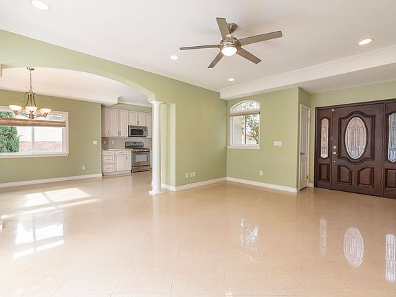 4th image of 1116 El Campo Dr