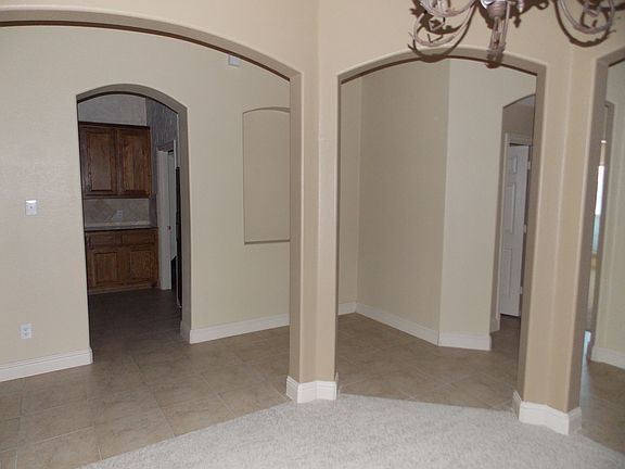 3rd image of 509 Kiowa Dr