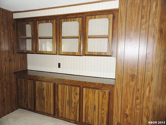 2nd image of 1368 Chateau Cir