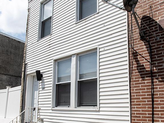 3rd image of 3436 Hartville St #36