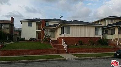 2nd image of 5133 W 58th Pl