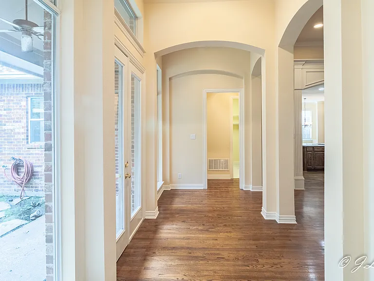 1053 Sir Lancelot Cir — Photo 20