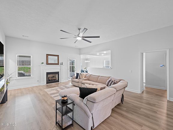 2nd image of 2051 Boyer Place