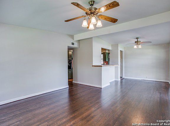 2nd image of 514 Brightwood Pl