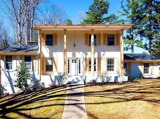 2597 Lake Shore Dr, College Park, GA 30337