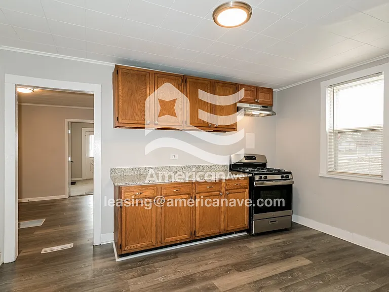 914236_008_wm_-_kitchen_13599086.jpg