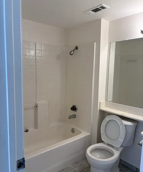 12830 Tiverton Ct — Photo 8