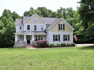411 Forest Lake Ct, Mebane, NC 27302