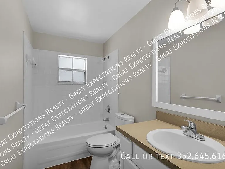 131 SE 13th Ave — Photo 14